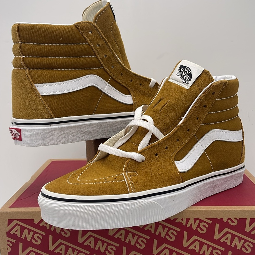 Vans Men’s High-Top Sneakers in Mustard White Sk8-Hi
Color Theory Golden Brown - Picture 2 of 16